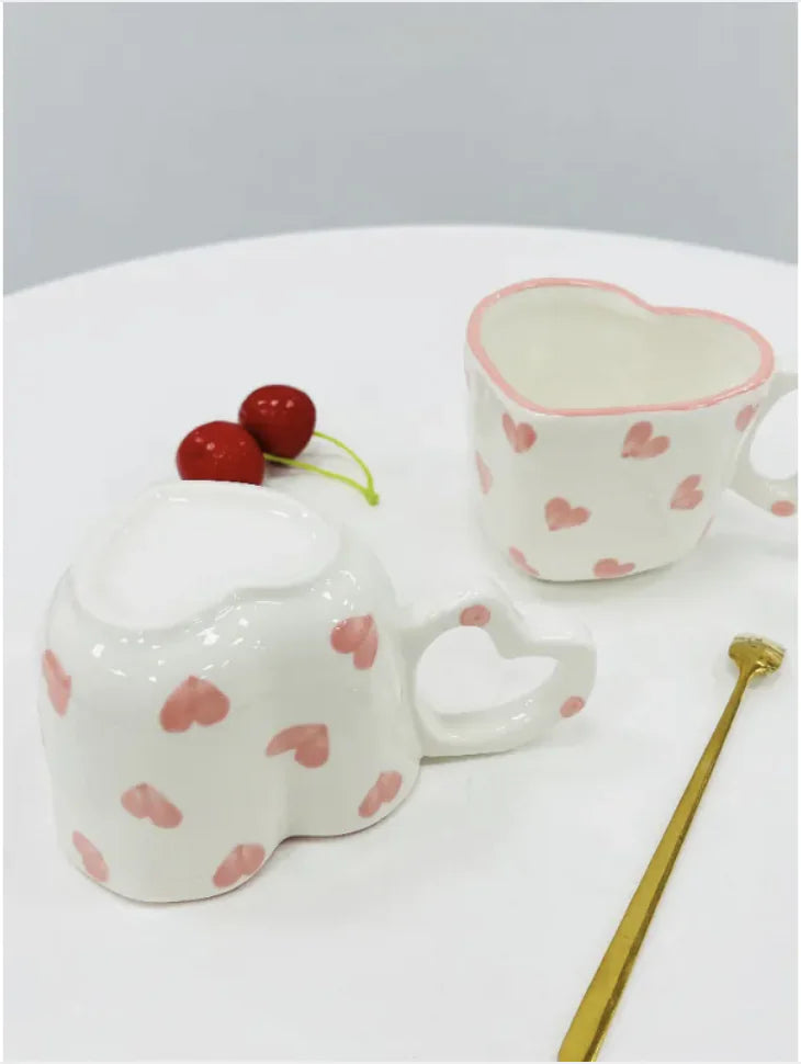 Charming Ceramic Mugs for Girls – Cute and Stylish Design